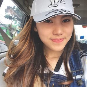 Meet your Posher, Elizabeth